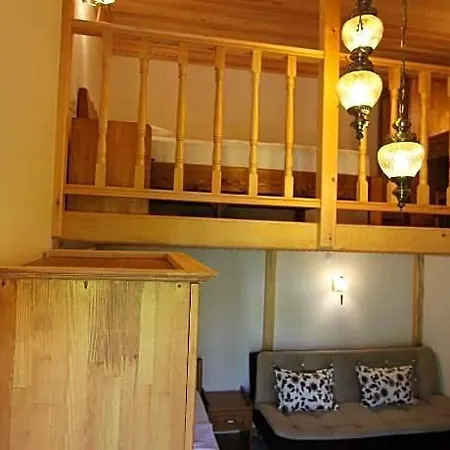 Hotel Elly's 3*